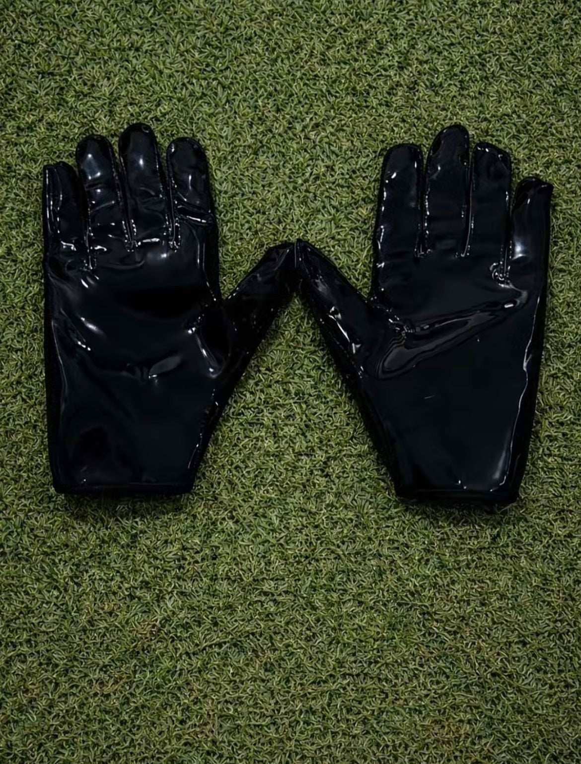 spider web football gloves ￼