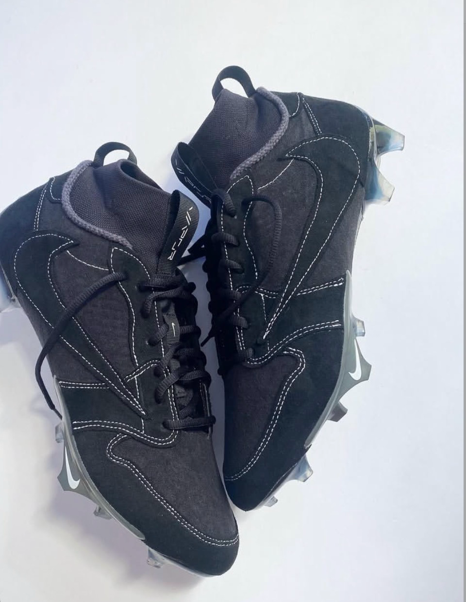 BLACK TRAVIS SCOTT CLEATS