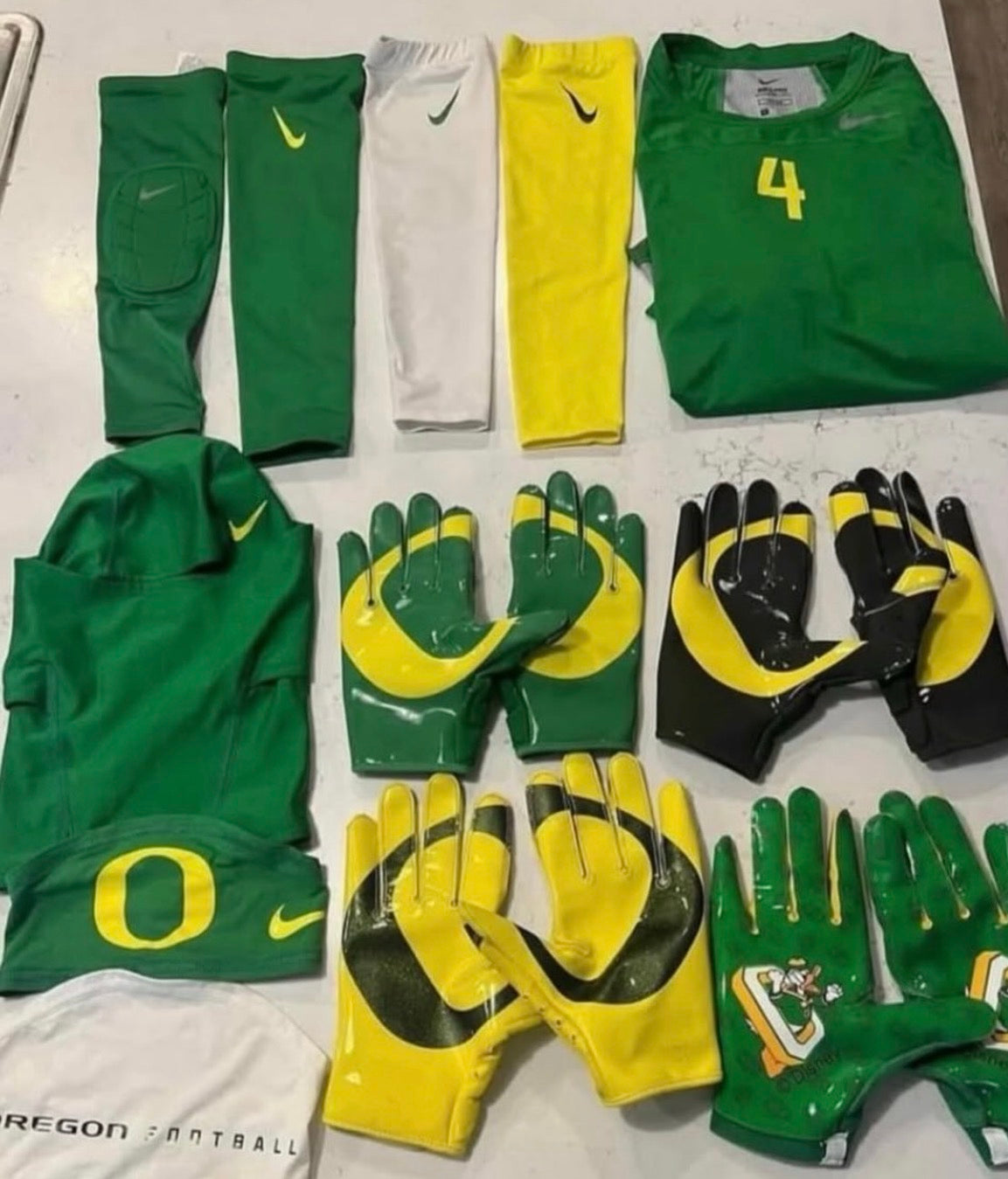 oregon football gloves